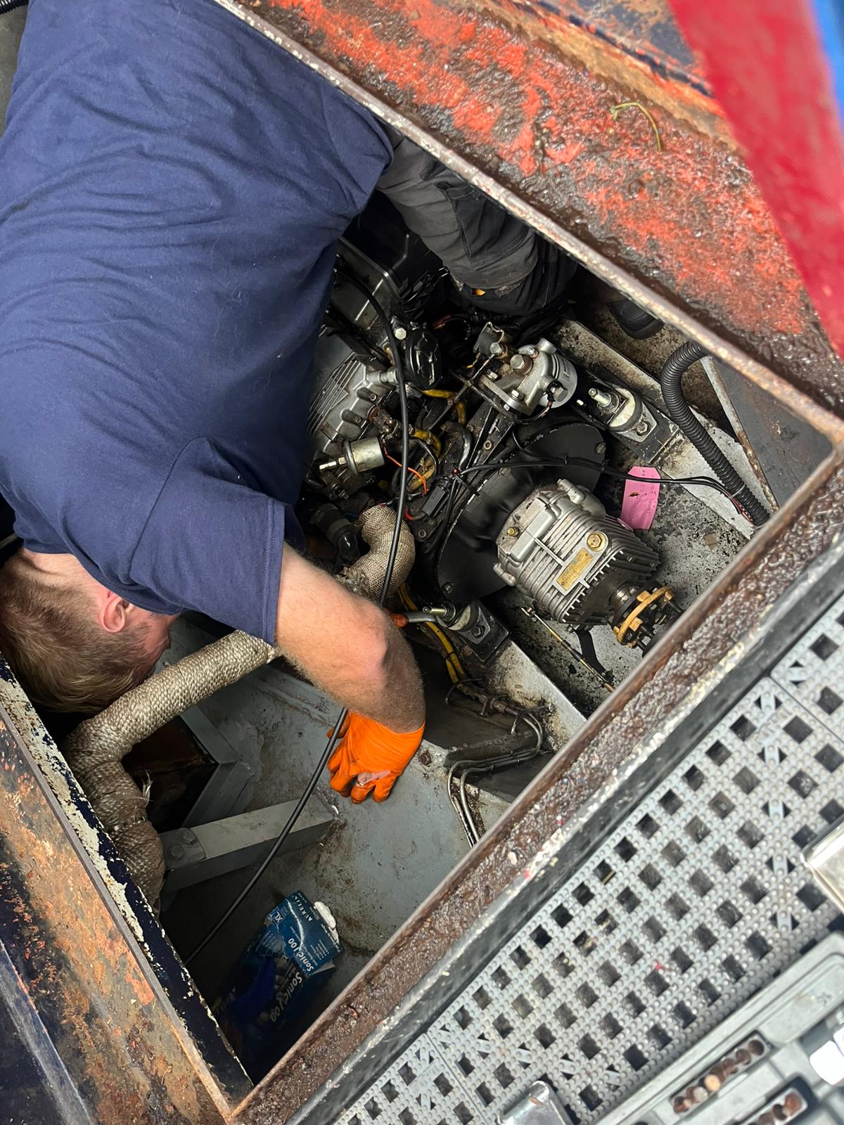 Jake and Andy changing a drive plate